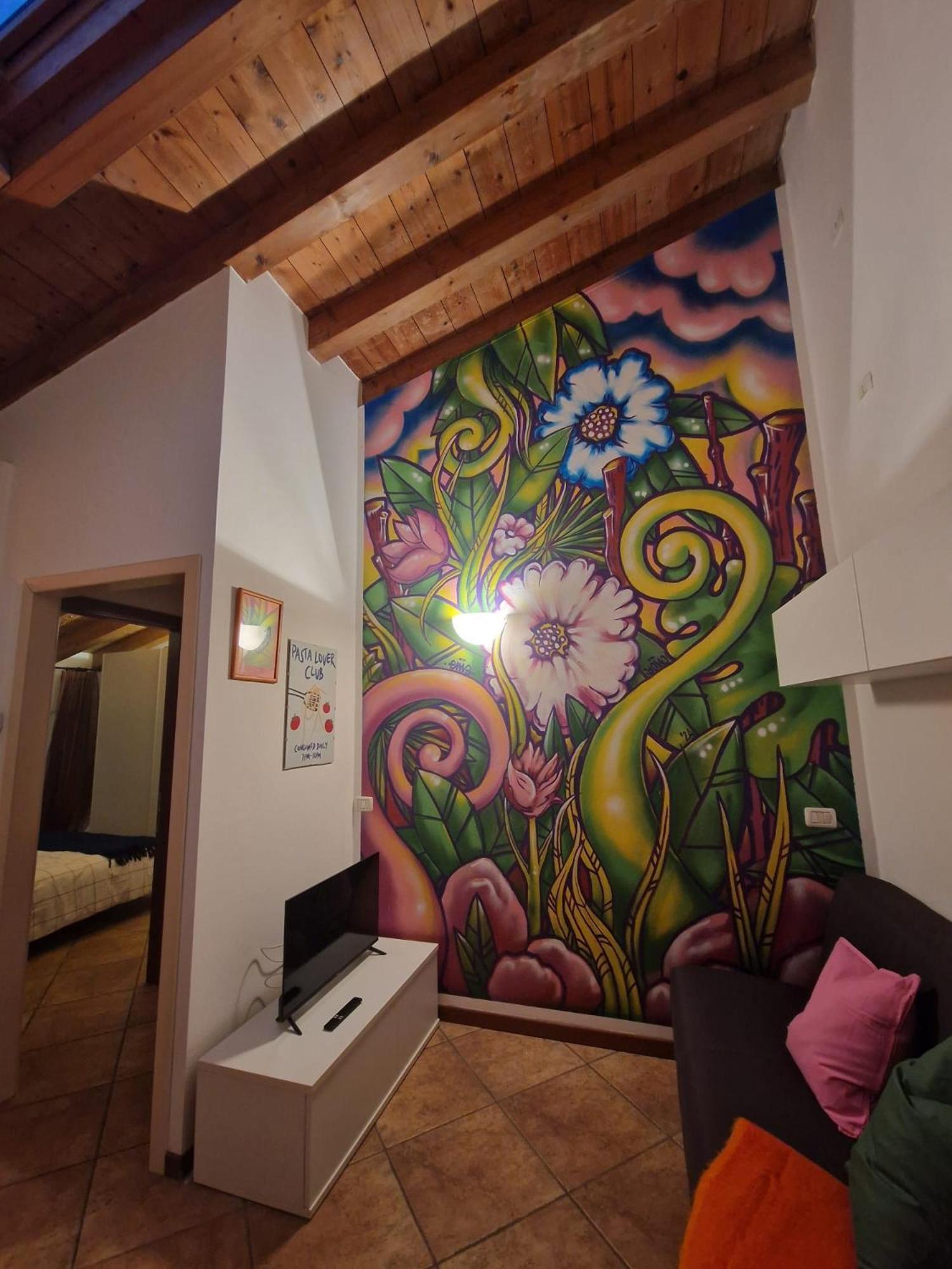 Pati Bilocale - Graffiti'S Apartment Бергамо Экстерьер фото