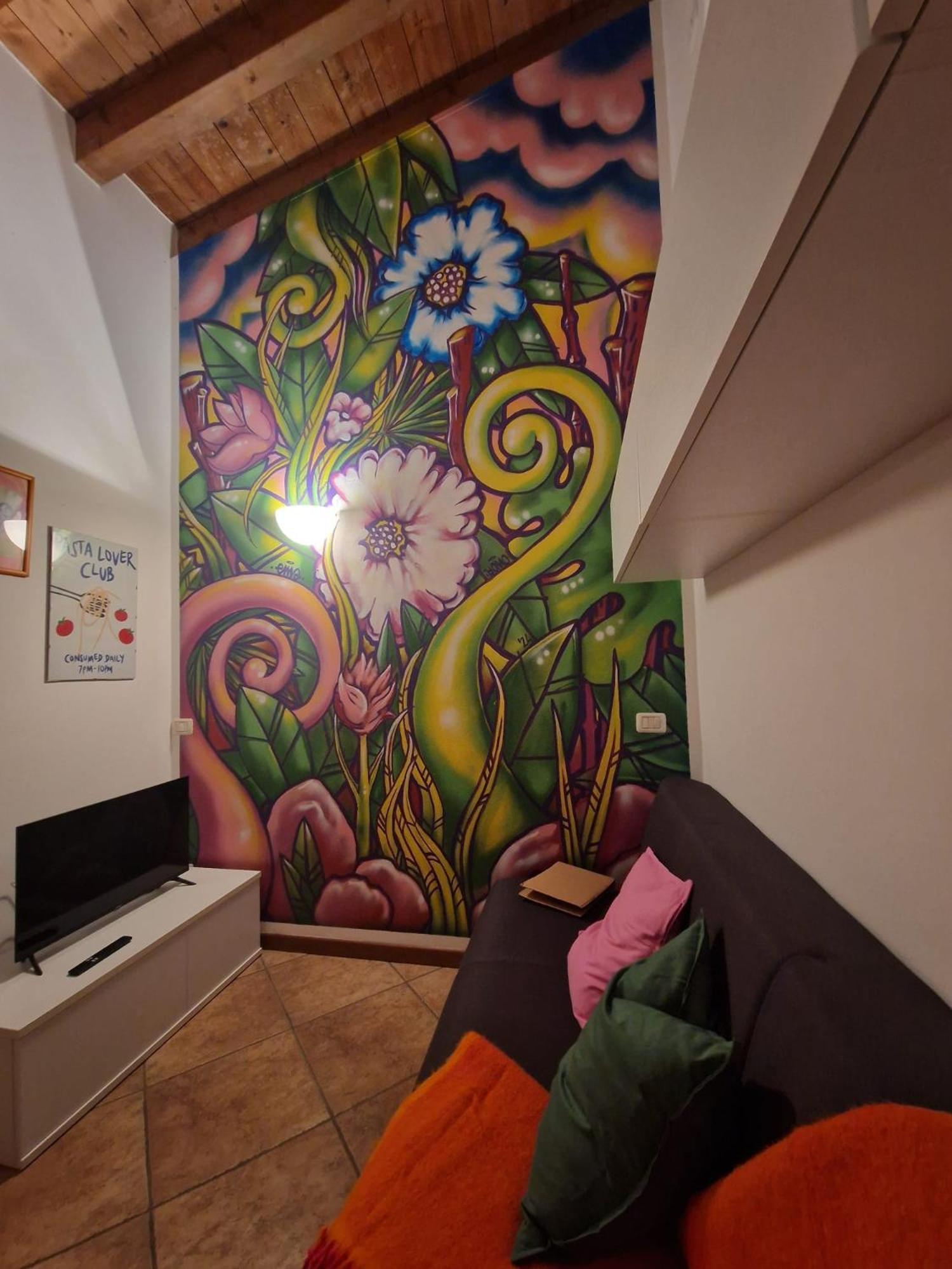 Pati Bilocale - Graffiti'S Apartment Бергамо Экстерьер фото