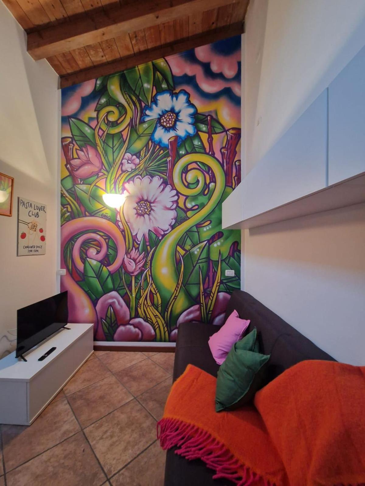 Pati Bilocale - Graffiti'S Apartment Бергамо Экстерьер фото